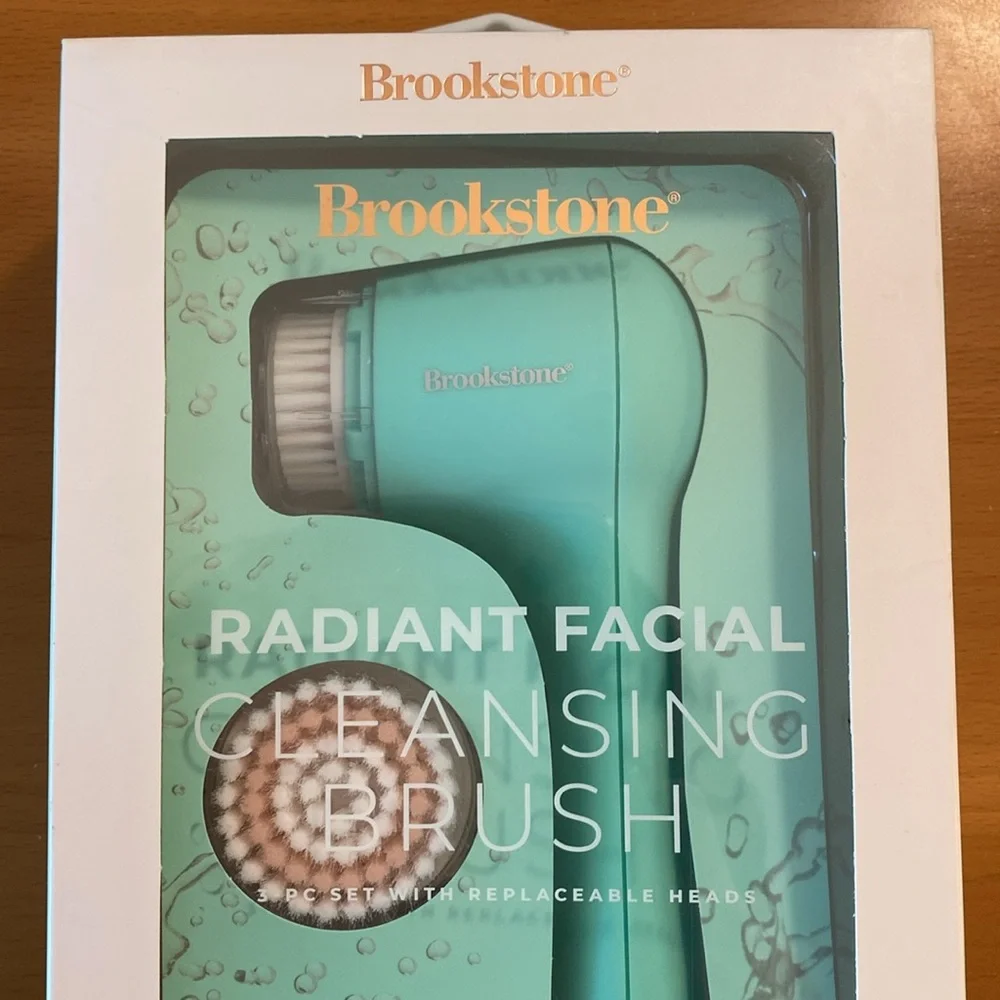 Brookstone Radiant Facial Cleansing Brush